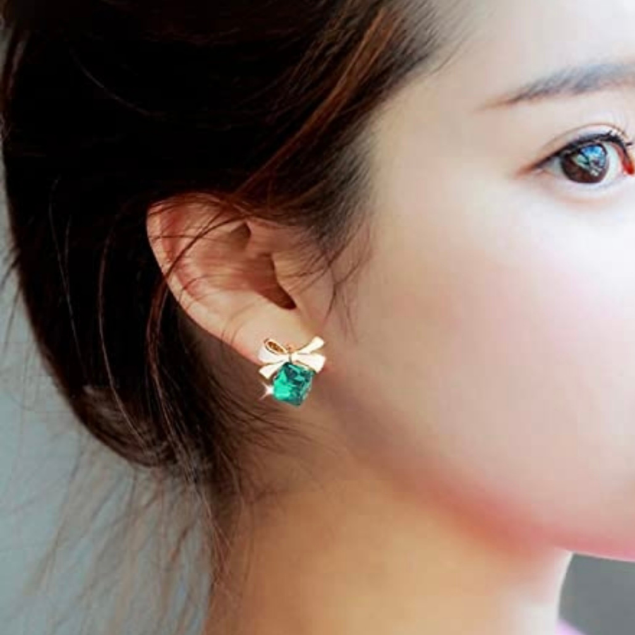 3D Green Stone Bow Studs