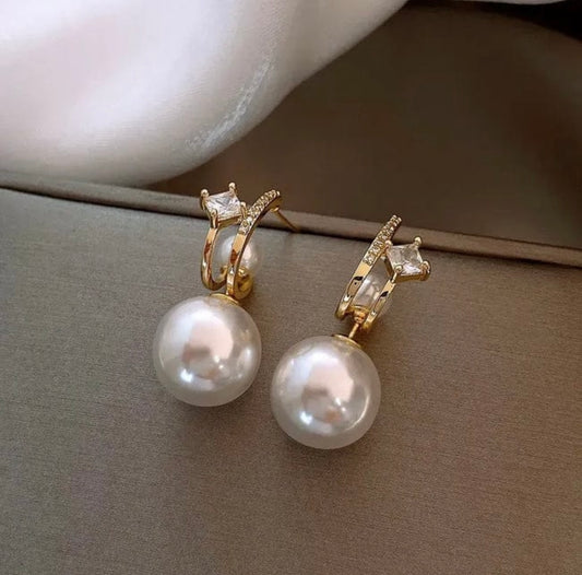 Pearl Drop Stud Earring