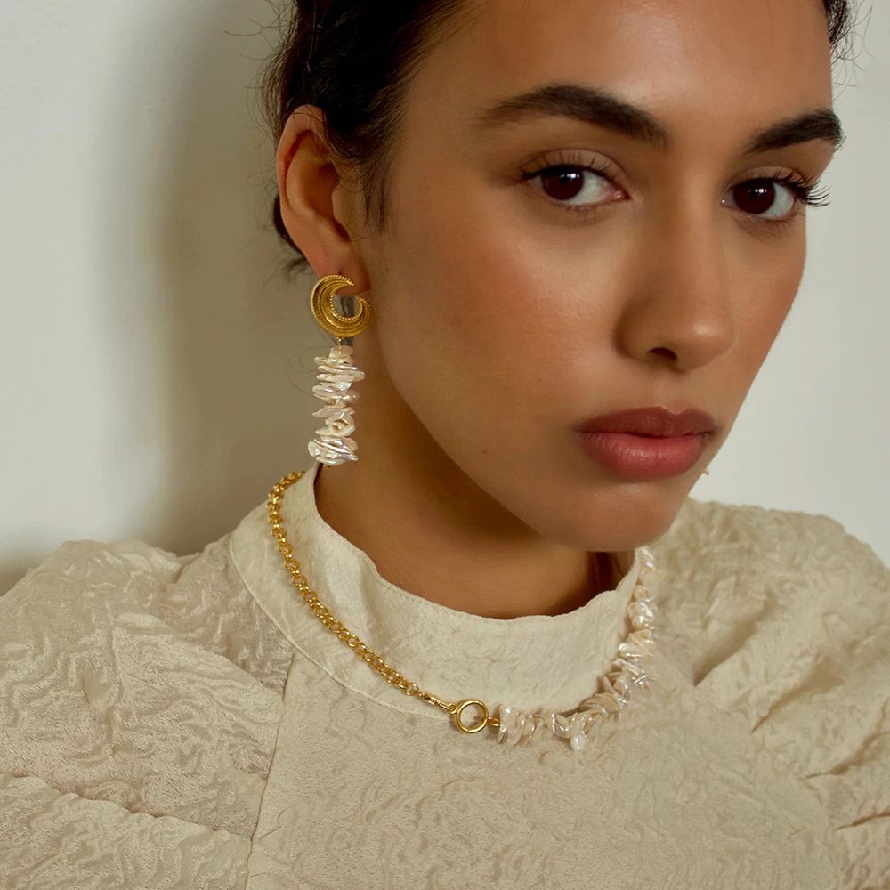 18k Gold MOP Drop Earrings