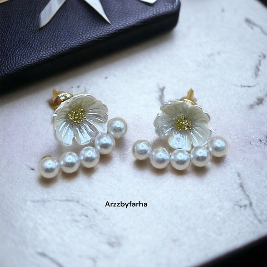 Pearl Floral Studs Earrings