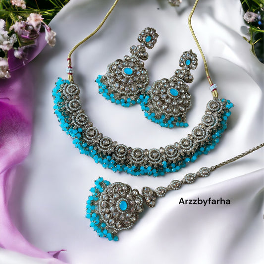 Kundan Sky Blue Beaded Choker Set