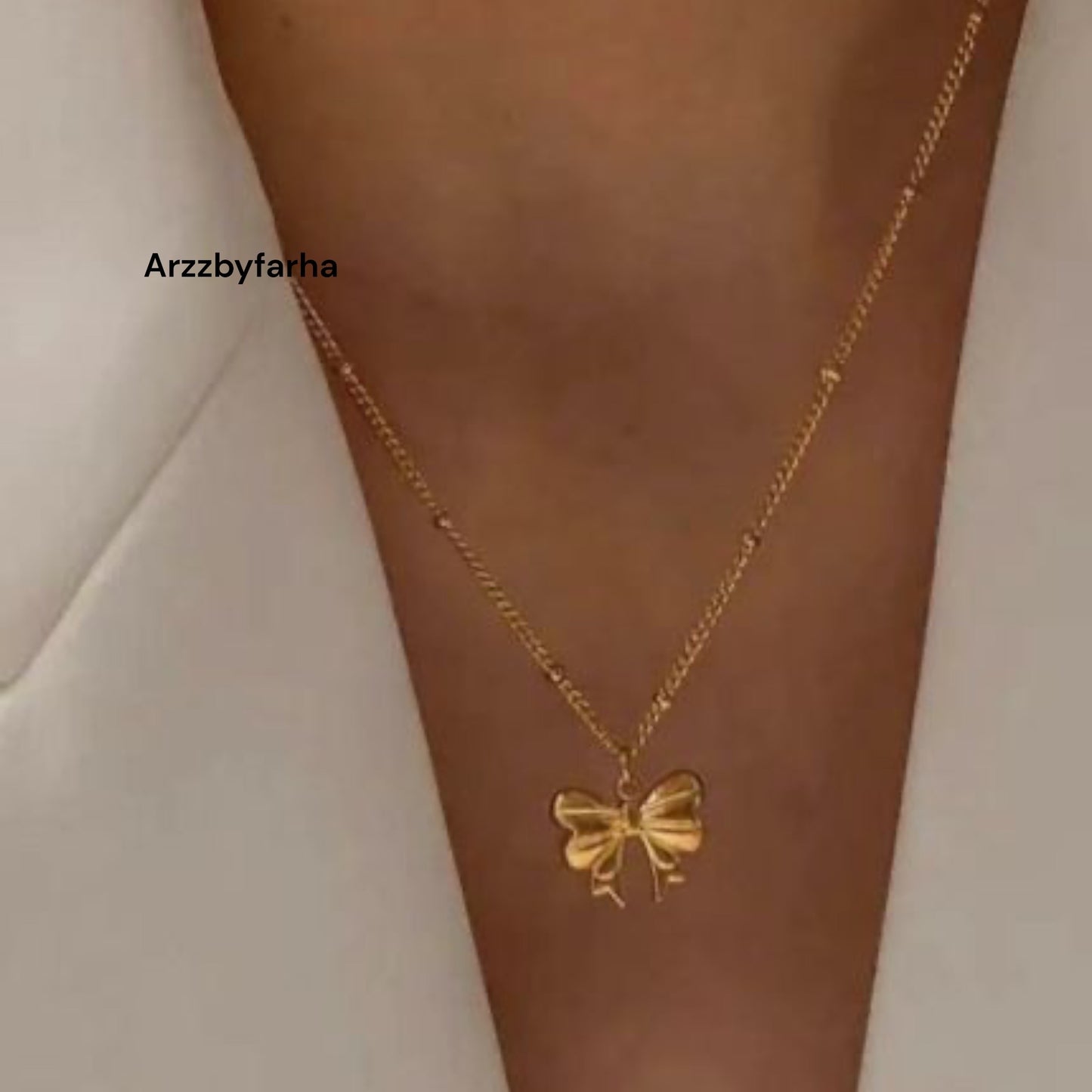 Cute Bow Pendant Chain