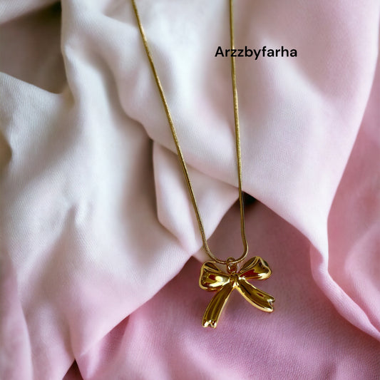 Cute Bow Pendant Chain