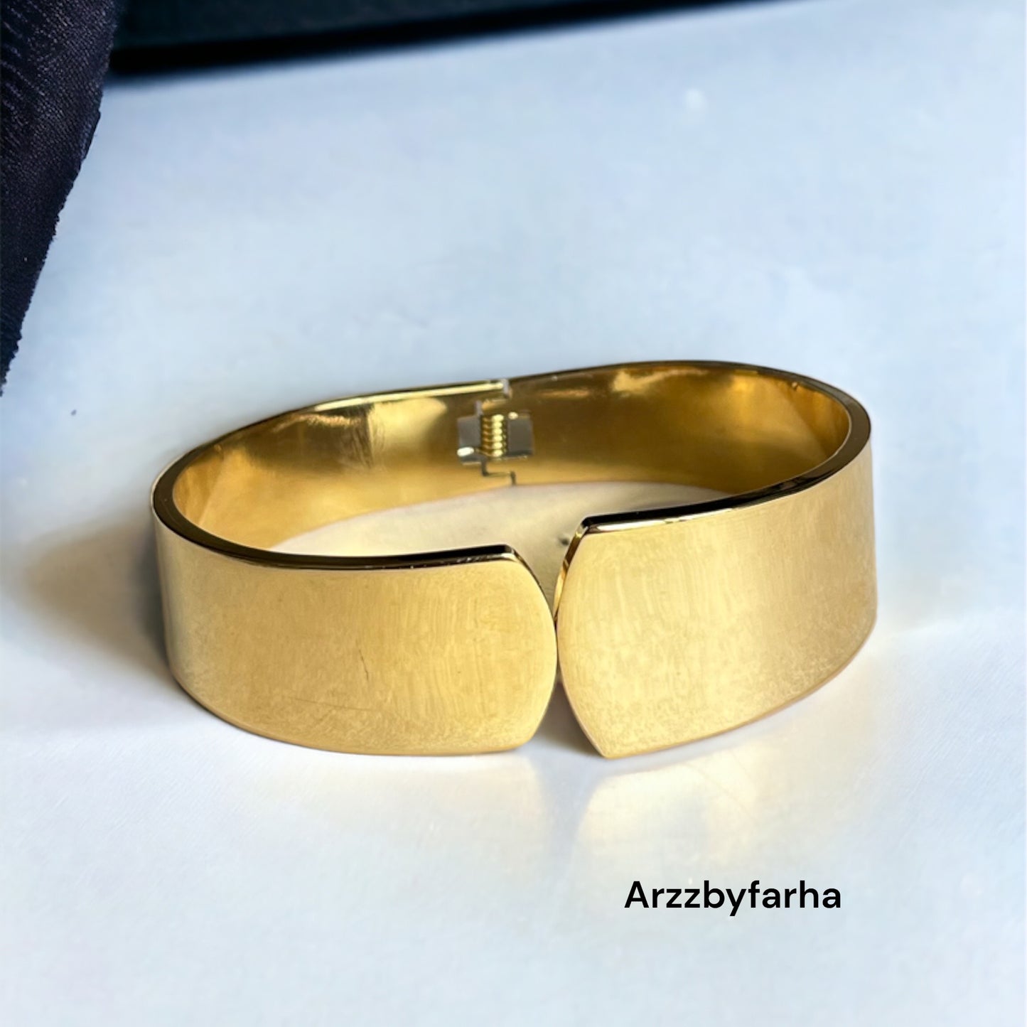 Gold Plated Front Open Cuff Bracelet