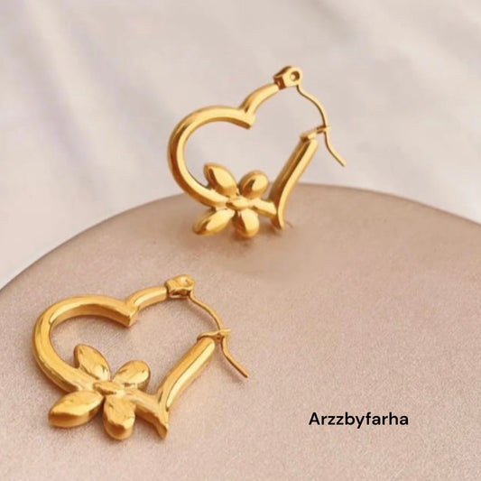 Gold Tone Heart Studs Earrings