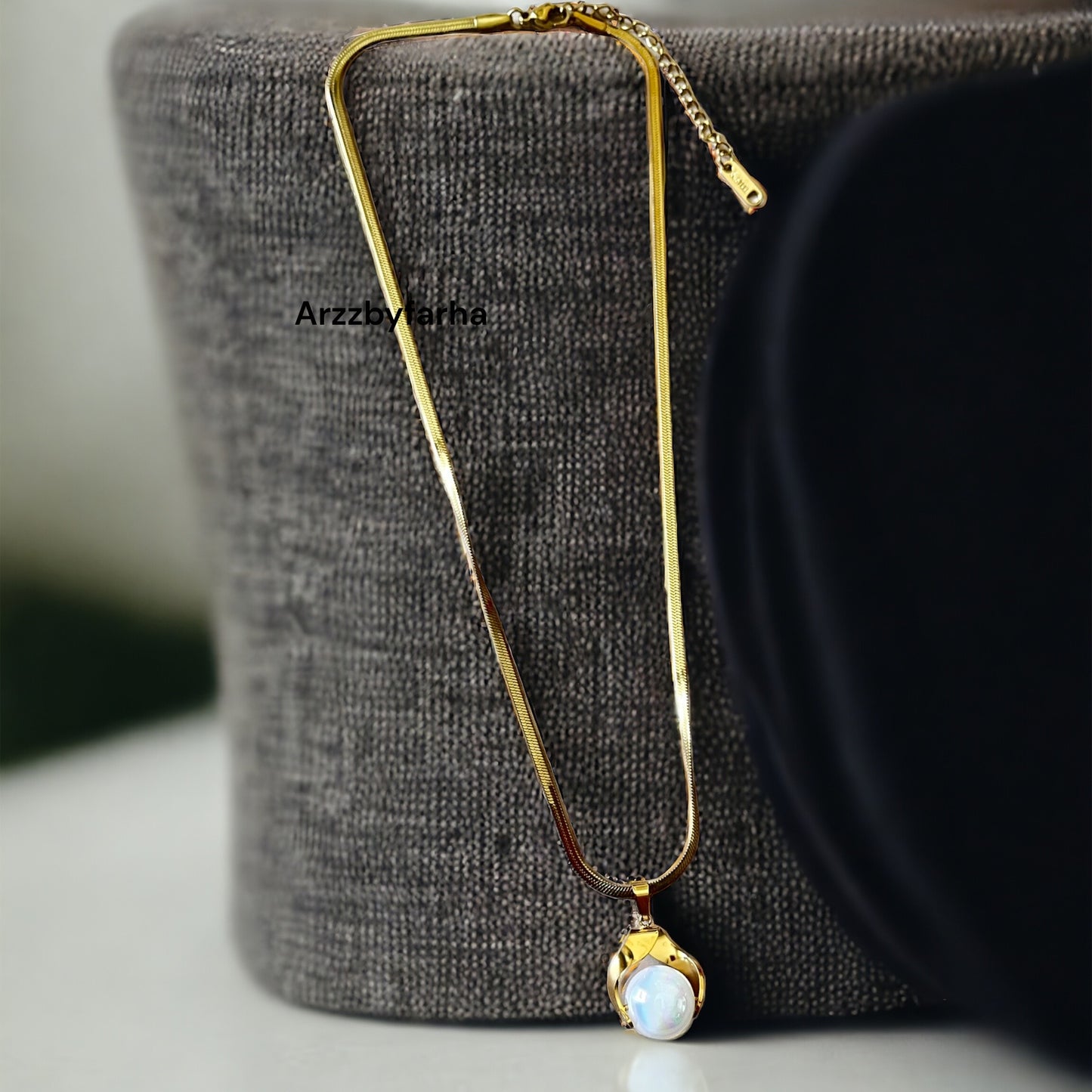 Pearl Gold Pendant Chain