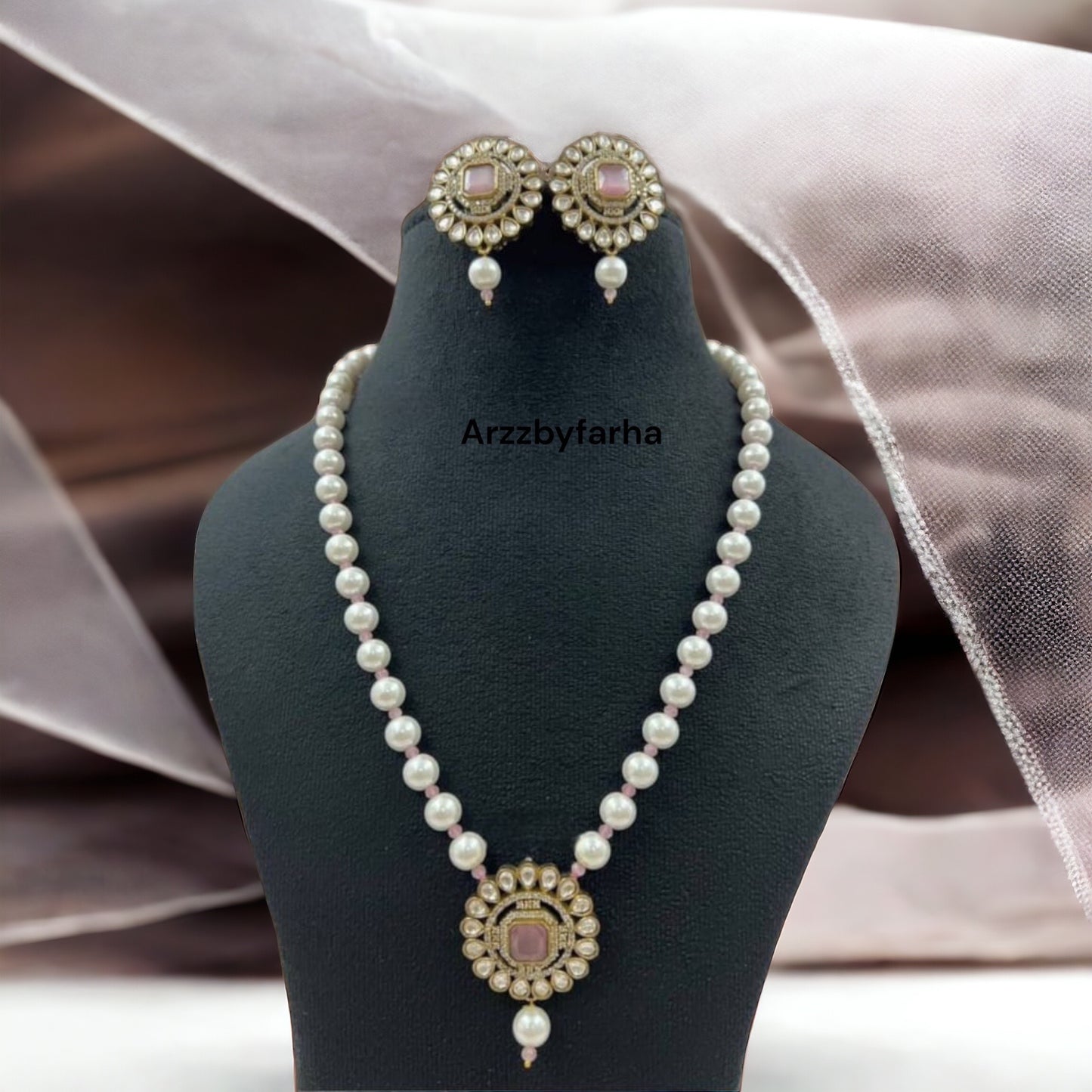 Antique Polish Pendant Pearl Mala