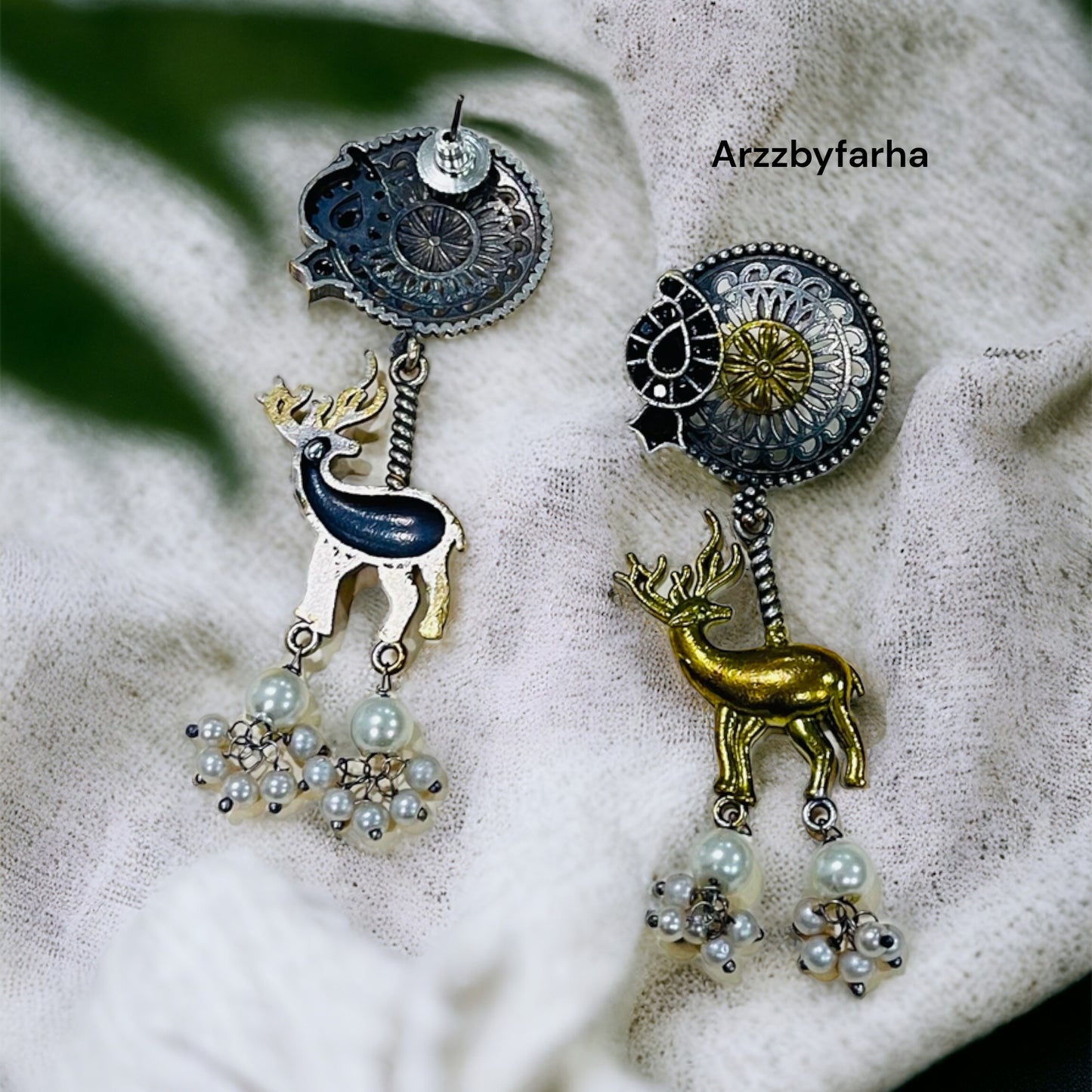 Dual Tone Nandi Earrings