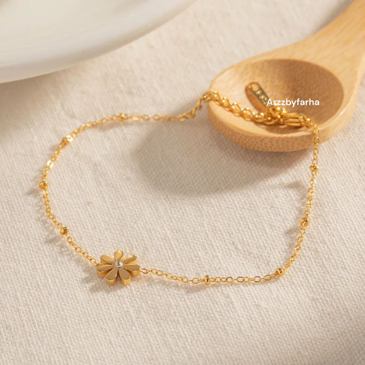 18k Gold Plated Flower Chain Bracelet