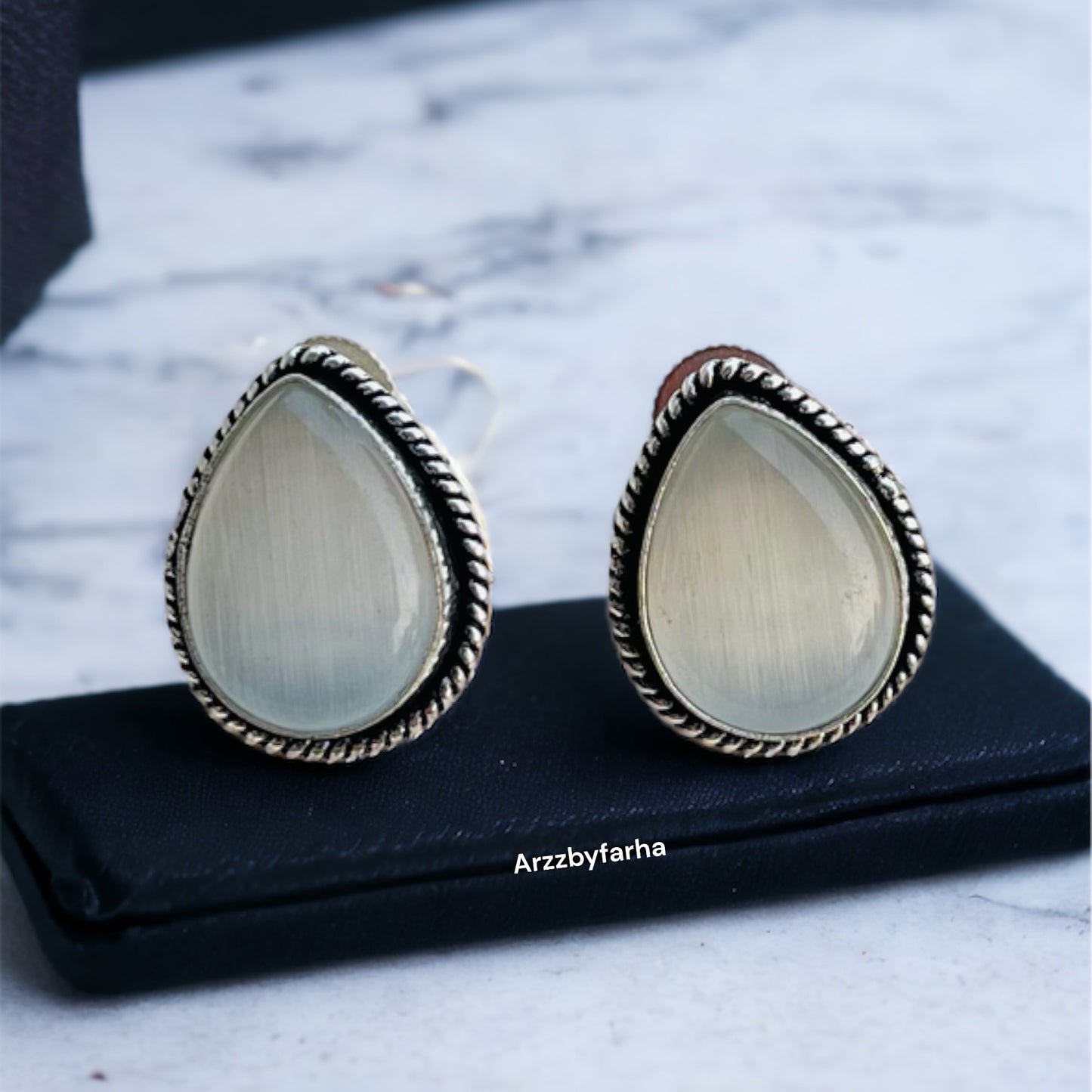 White Stone Studs Earring