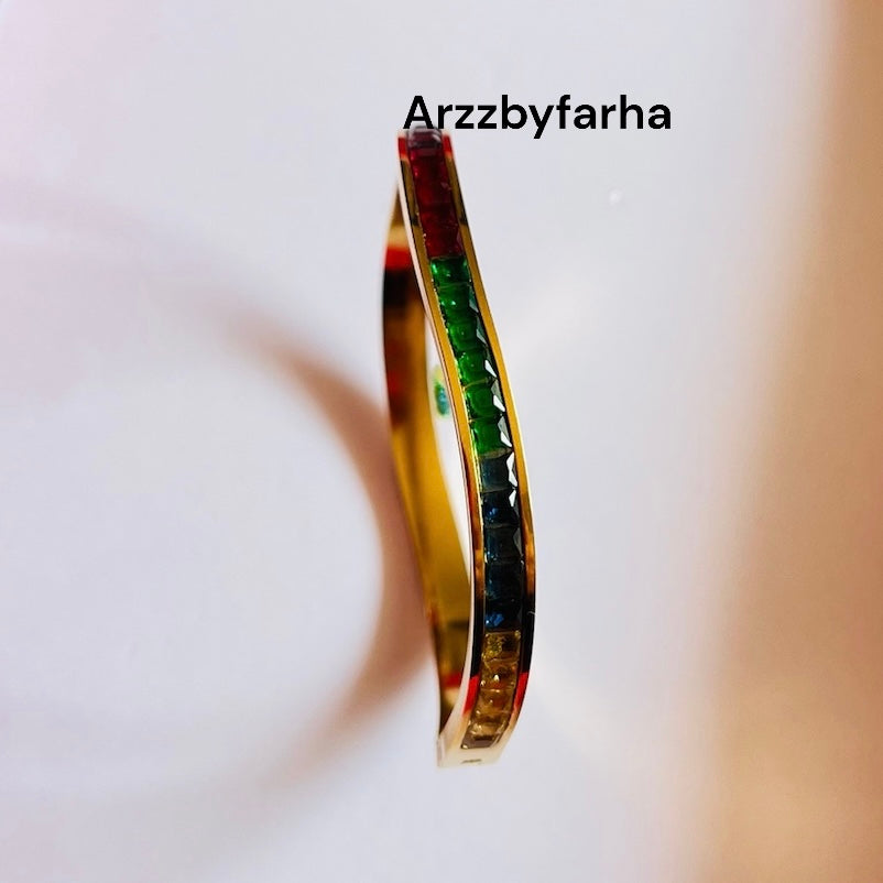 Multicolor Curve Cuff Bracelet