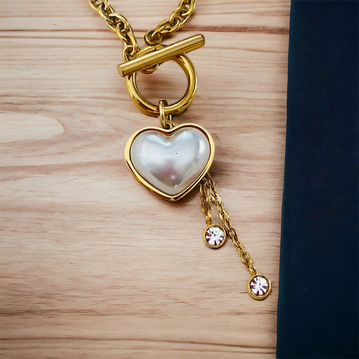 White Heart Front Open Necklace