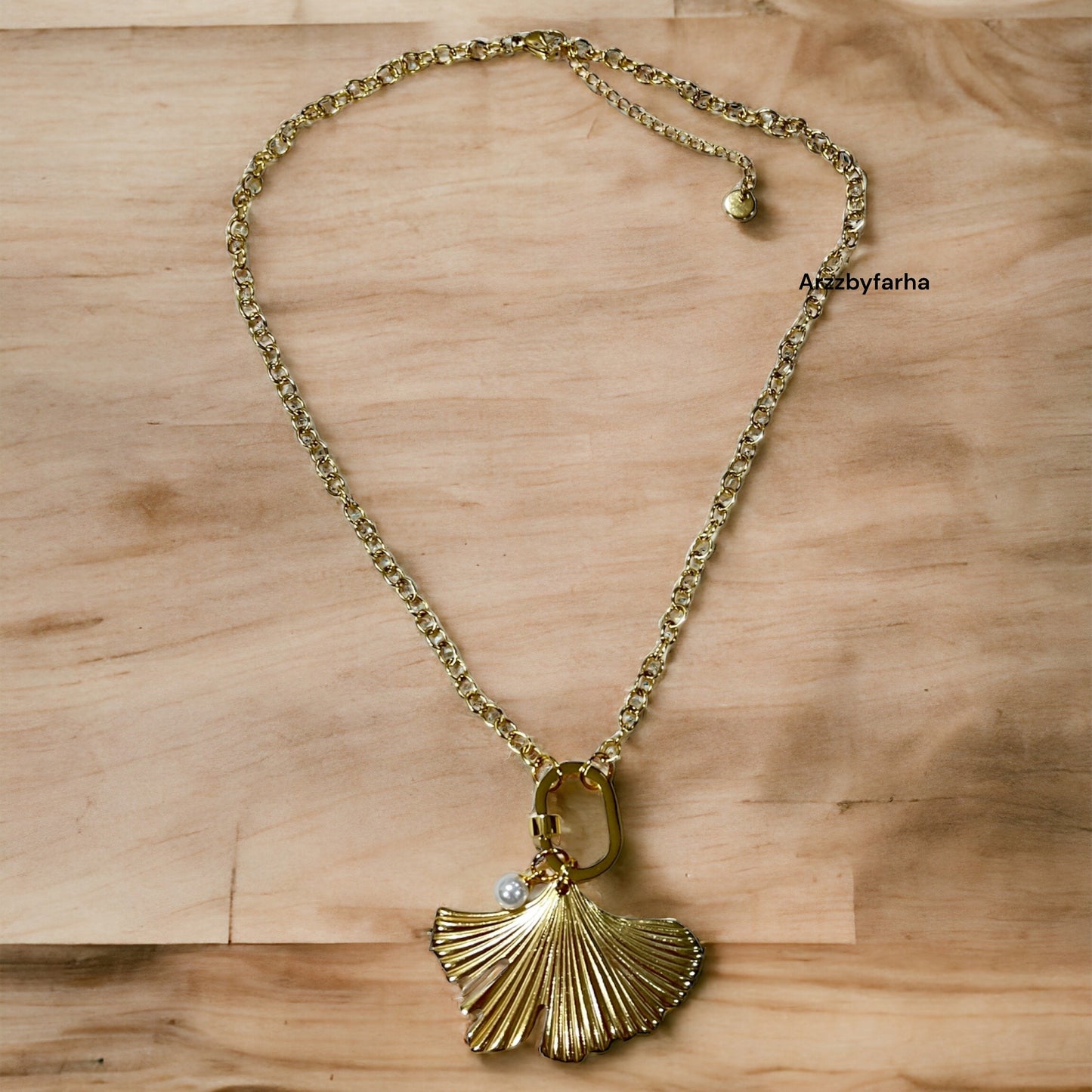 Flower Pendant Necklace