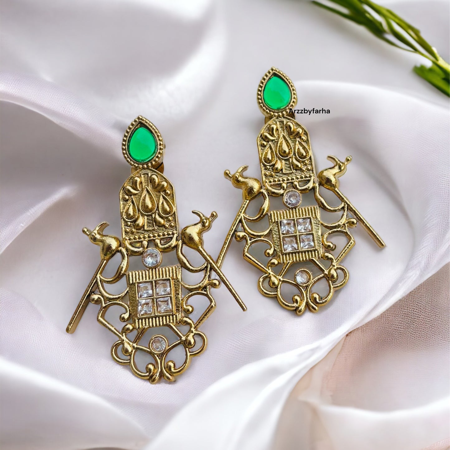 Green Pearl Earring