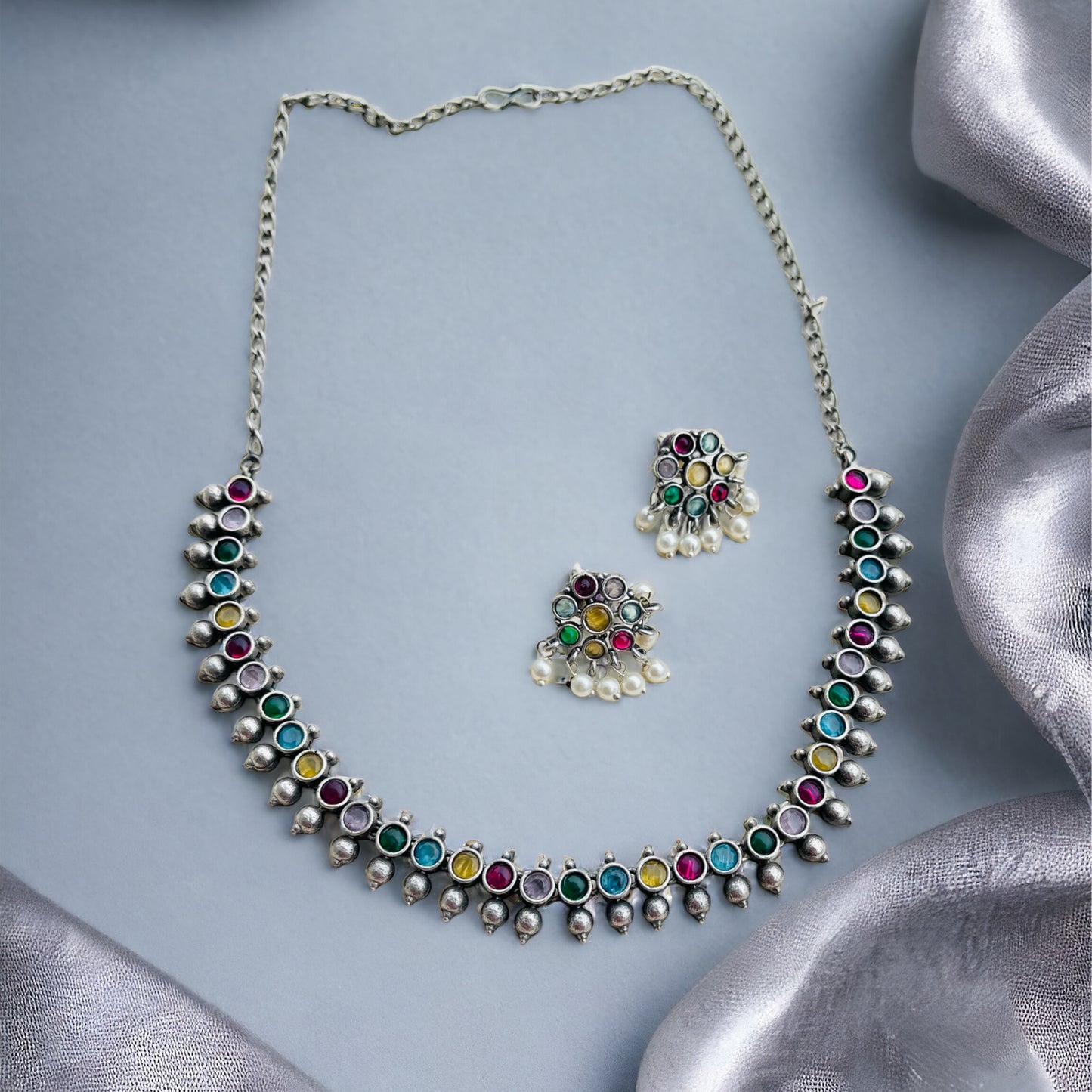 Multicolor Classic Necklace Set