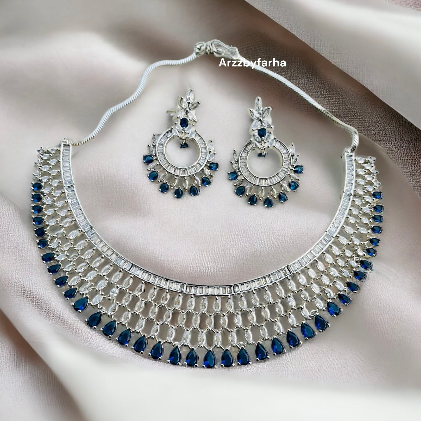 White Zircon Blue Stone Necklace Set