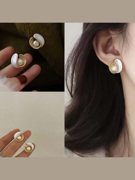 Pearl Shell Stud Earring