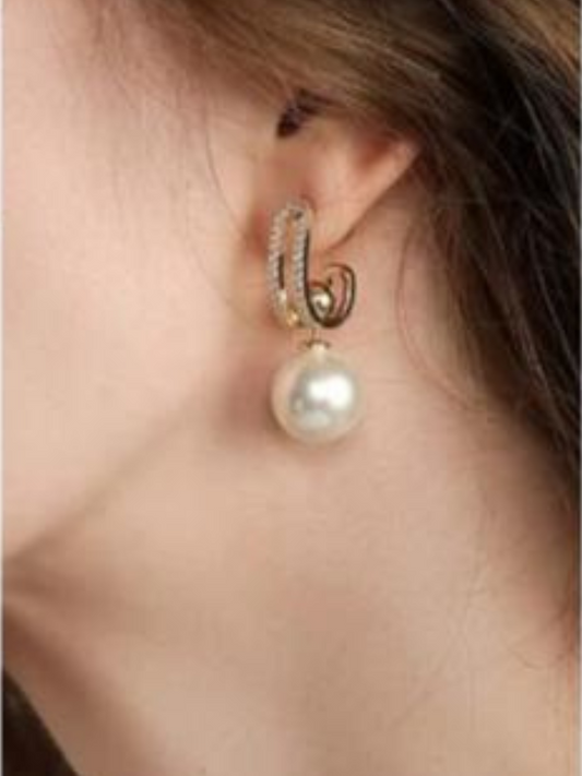 Pearl Drop Stud Earring