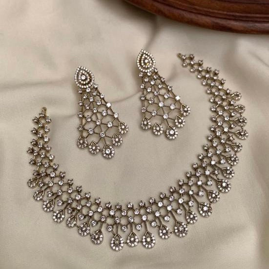 White Zircon Necklace Set